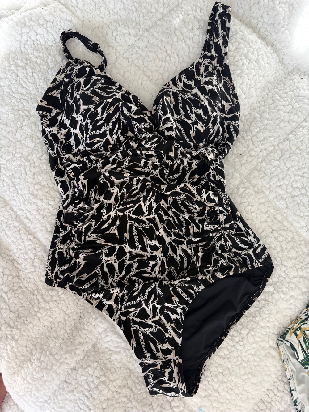 Black & Cream Women's One-Piece Swimsuit - Classic Print